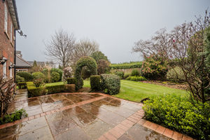 Photo 32- click for photo gallery